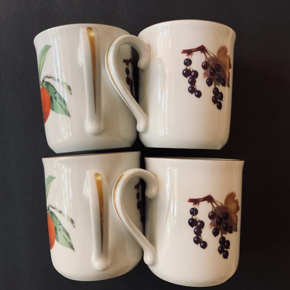 ROYAL WORCESTER "Evesham" Set of 4 Mugs NWOT - Picture 6 of 7